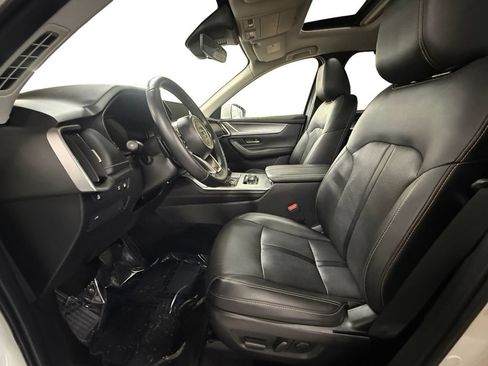 Used 2024 MAZDA CX-90 Plug-In Hybrid w/ Preferred AWD/4WD image 9