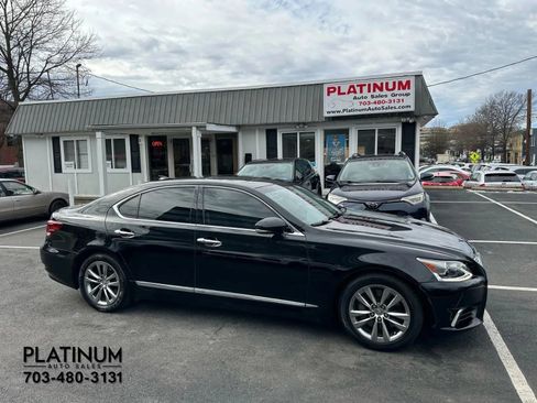 Used 2016 Lexus LS 460 AWD w/ Comfort Package image 2