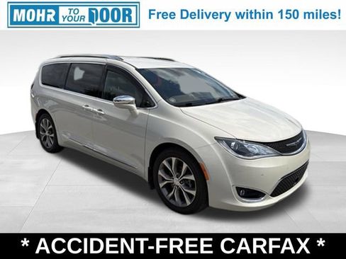 Used 2019 Chrysler Pacifica Limited w/ Advanced Safetytec Group FWD image 8