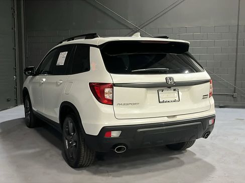 Used 2021 Honda Passport Touring image 6