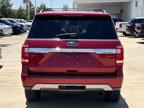 Used 2020 Ford Expedition XLT w/ Equipment Group 202A RWD image 5