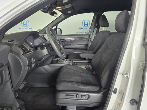 Used 2022 Honda Pilot Sport image 15
