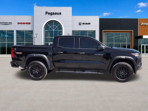 Used 2026 Chevrolet Colorado Trail Boss AWD/4WD image 7