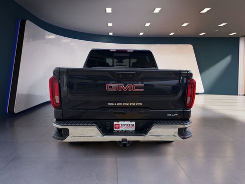 Used 2022 GMC Sierra 1500 SLT AWD/4WD image 4