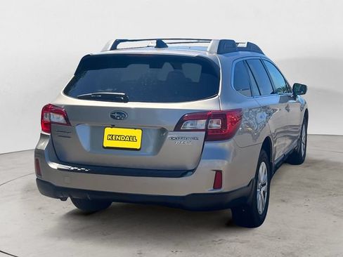 Used 2016 Subaru Outback 2.5i Premium AWD/4WD image 5