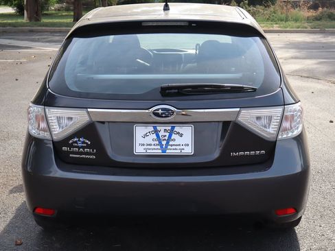 Used 2010 Subaru Impreza 2.5i AWD/4WD image 6