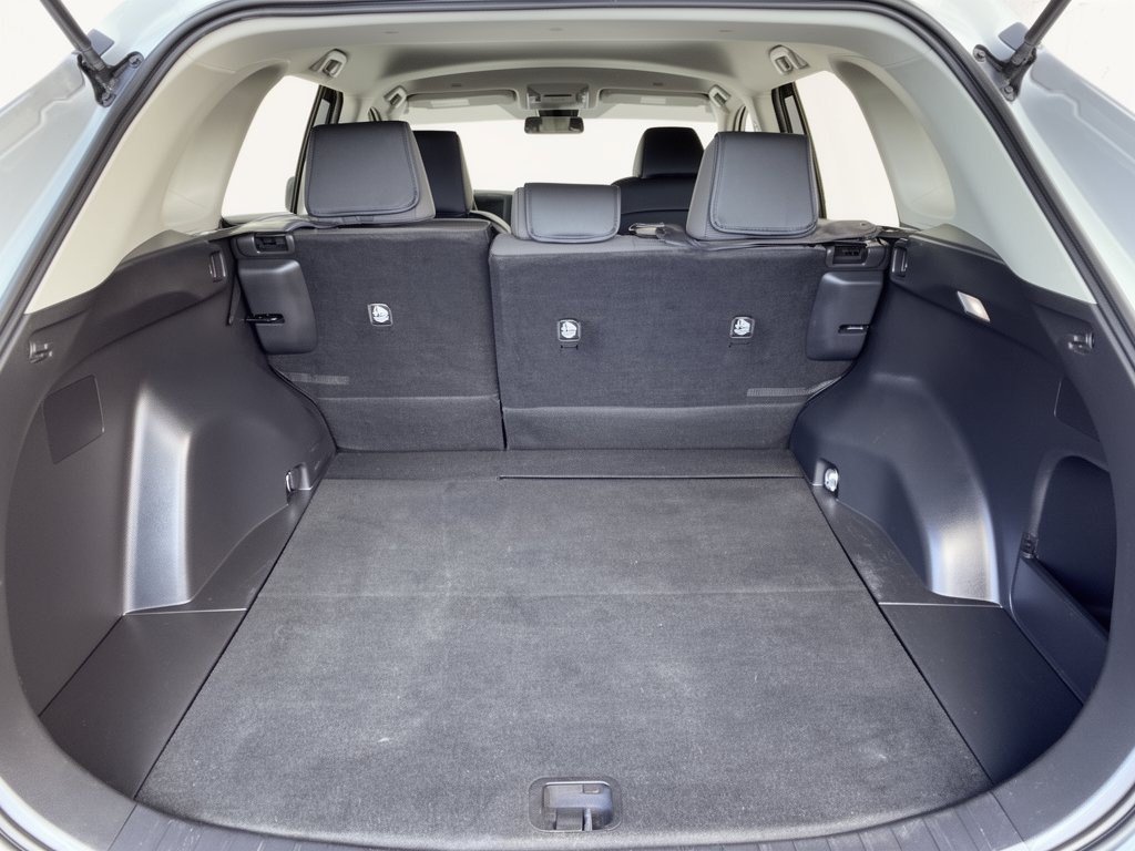 Certified 2023 Toyota RAV4 LE FWD image 28