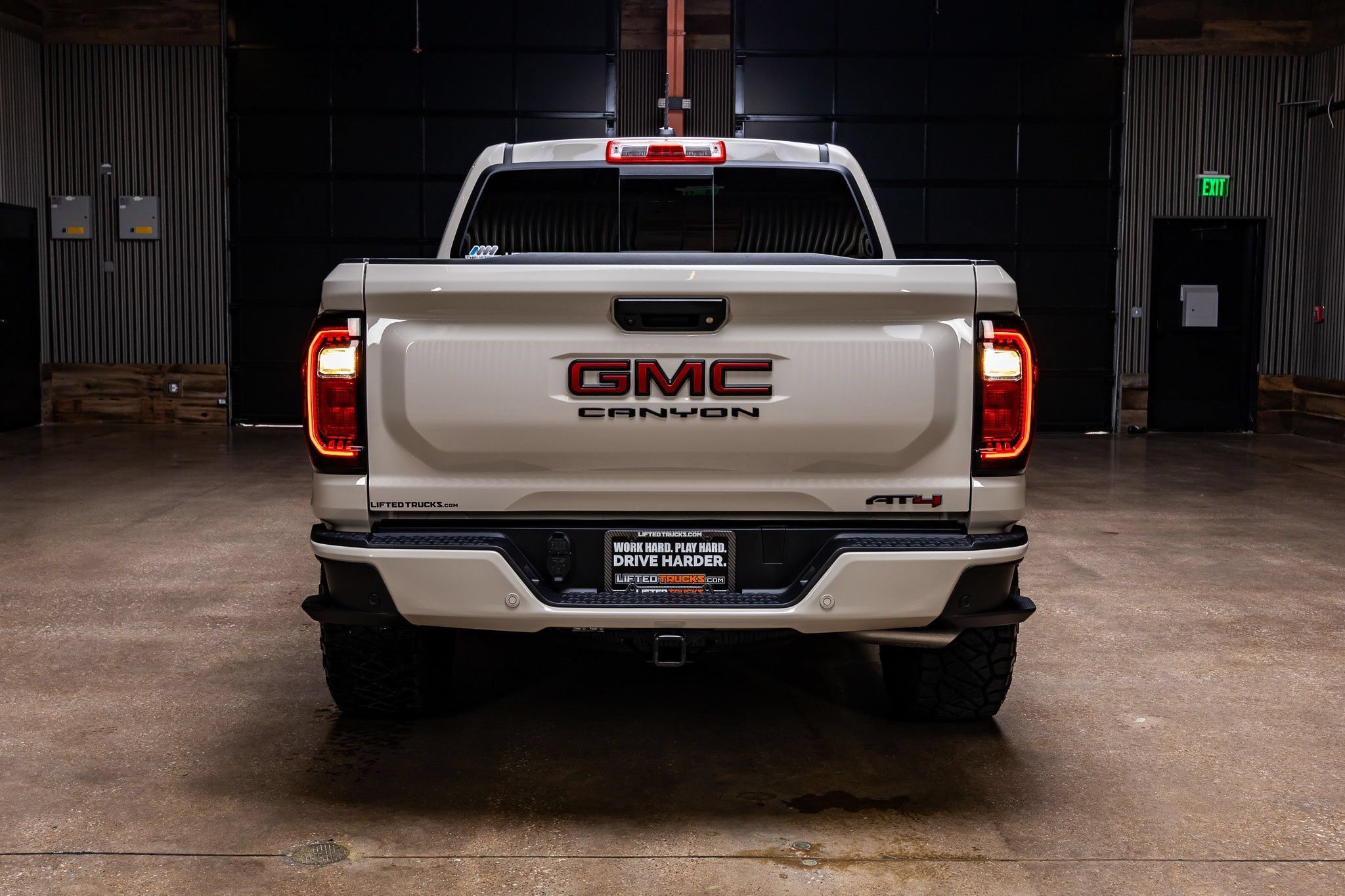 Used 2026 GMC Canyon AT4 AWD/4WD image 8