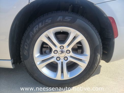 Used 2023 Dodge Charger SXT image 31