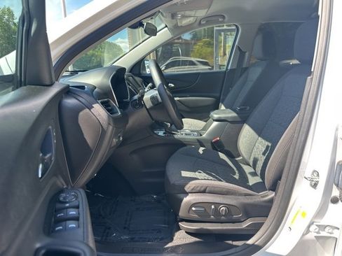 Used 2024 Chevrolet Equinox LT image 11