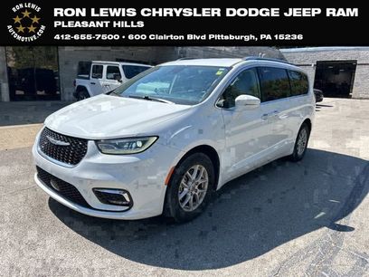 Used 2021 Chrysler Pacifica Touring-L