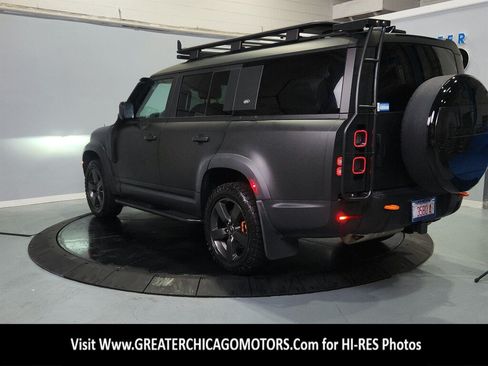 Used 2023 Land Rover Defender 130 SE AWD/4WD image 11
