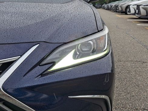 Used 2022 Lexus ES 350 w/ Premium Package FWD image 10