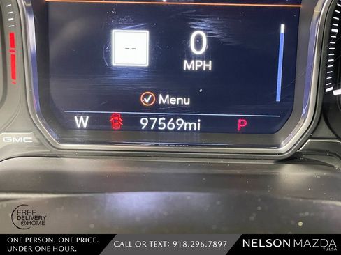 Used 2021 GMC Yukon SLT w/ SLT Premium Package image 29