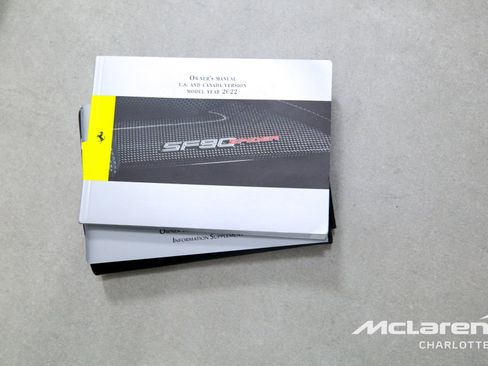 Used 2022 Ferrari SF90 Spider image 27