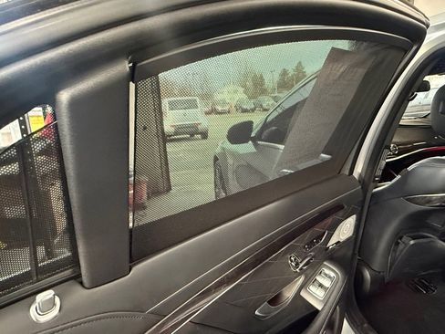 Used 2015 Mercedes-Benz S 63 AMG 4MATIC Sedan image 30