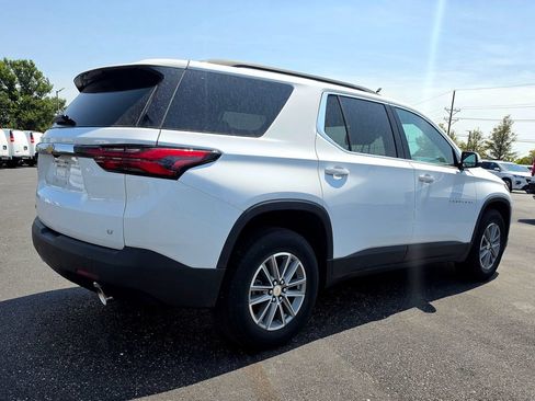 Used 2023 Chevrolet Traverse LT FWD image 13