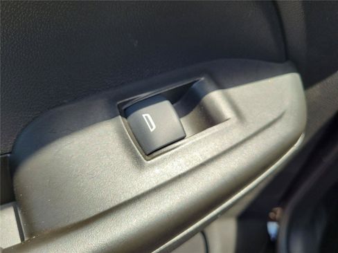 Used 2022 Chevrolet TrailBlazer RS w/ Sun and Liftgate Package FWD image 16