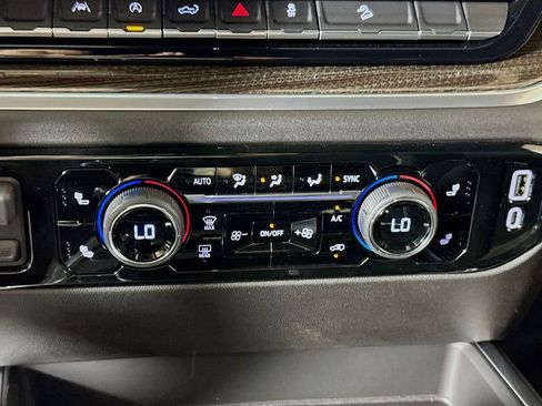 New 2026 Chevrolet Silverado 1500 RST w/ Z71 Off-Road Package AWD/4WD image 10