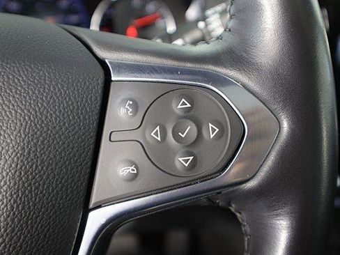 Used 2022 Chevrolet Traverse Premier image 41