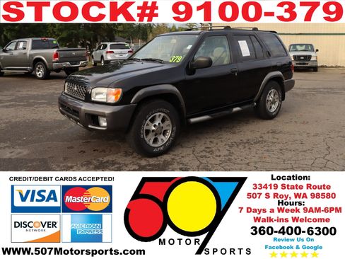 Used 2001 Nissan Pathfinder SE image 1
