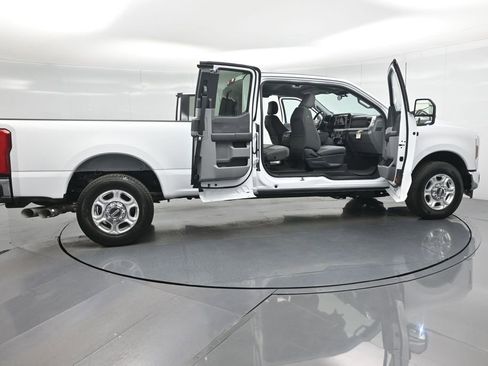 New 2026 Ford F350 XLT image 4