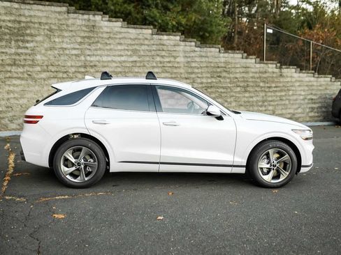 New 2026 Genesis GV70 2.5T Select image 2