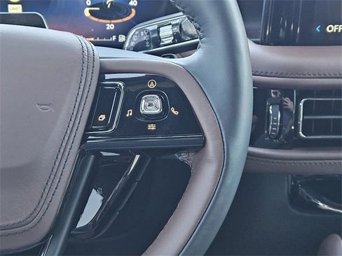 New 2026 Lincoln Aviator Reserve w/ Jet Appearance Package image 27