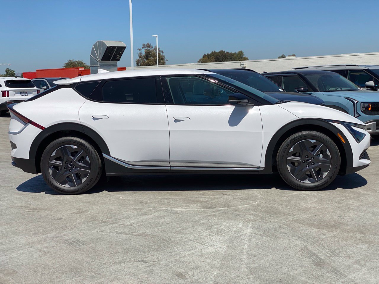 New 2026 Kia EV6 Light RWD image 2