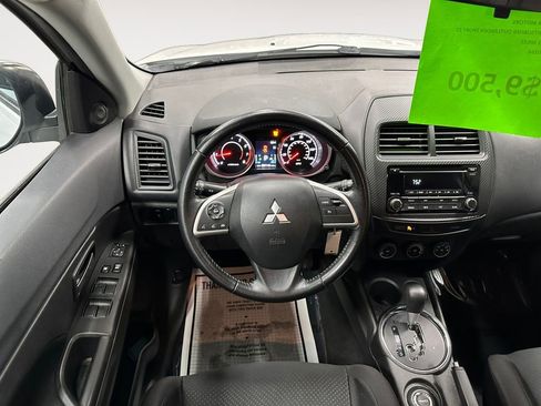 Used 2015 Mitsubishi Outlander Sport ES image 12