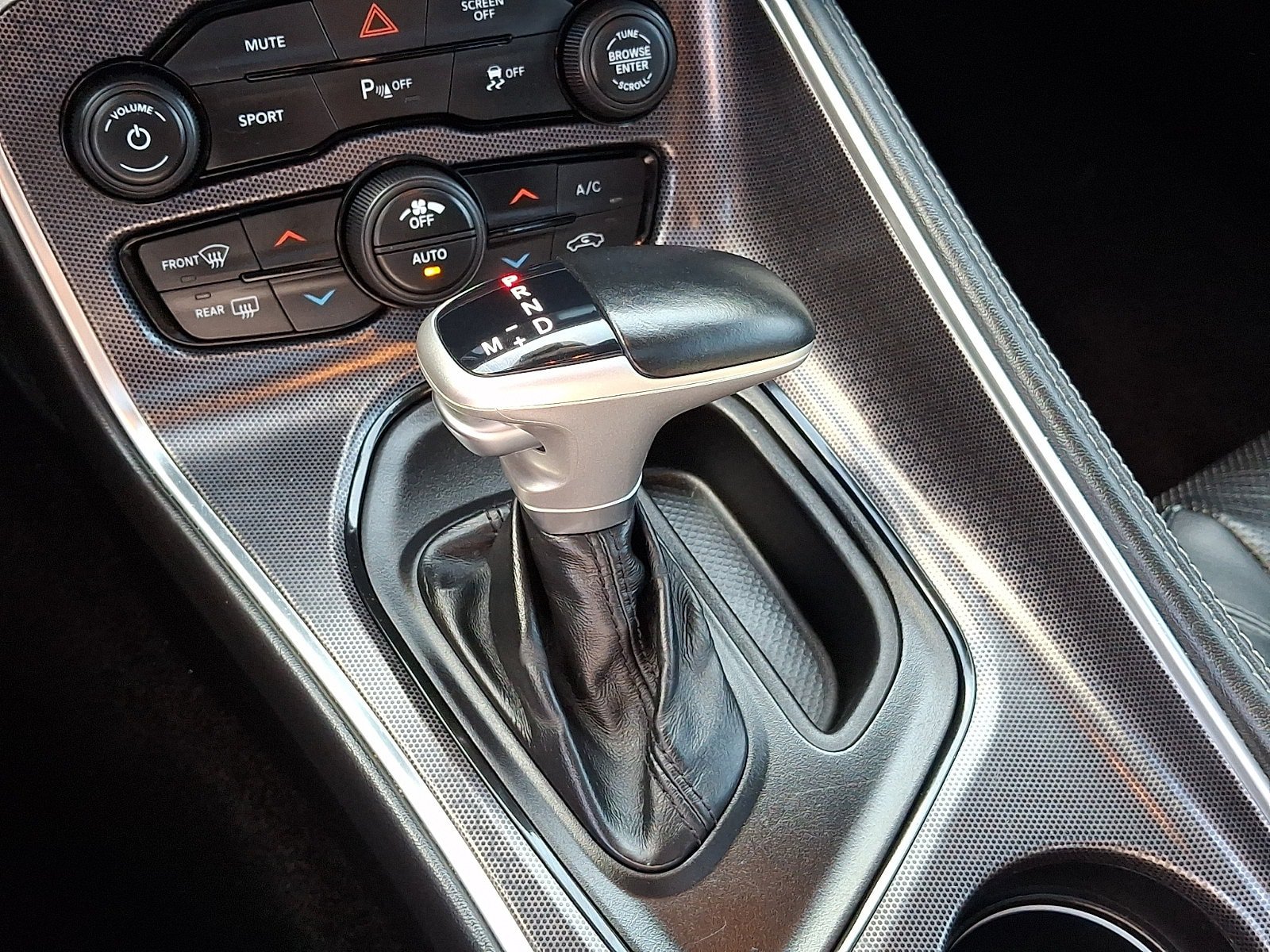 Used 2018 Dodge Challenger SXT Plus RWD image 15