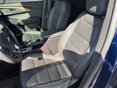 Used 2022 Chevrolet TrailBlazer ACTIV w/ Sun and Liftgate Package image 12