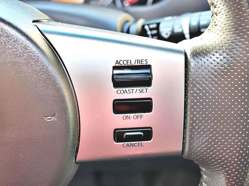 Used 2006 Nissan Pathfinder SE w/ (P01) Se Premium Pkg image 14