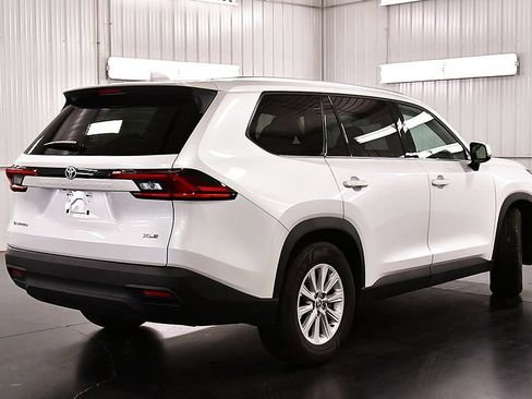 Used 2025 Toyota Grand Highlander AWD Hybrid image 7
