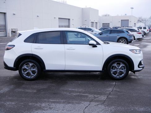 Certified 2026 Honda HR-V LX image 9