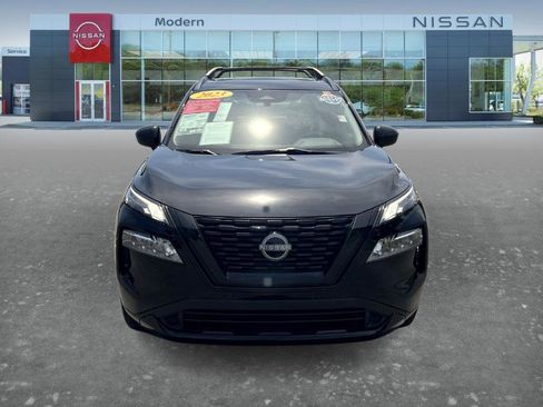 Certified 2023 Nissan Rogue SV w/ SV Premium B Package FWD image 2