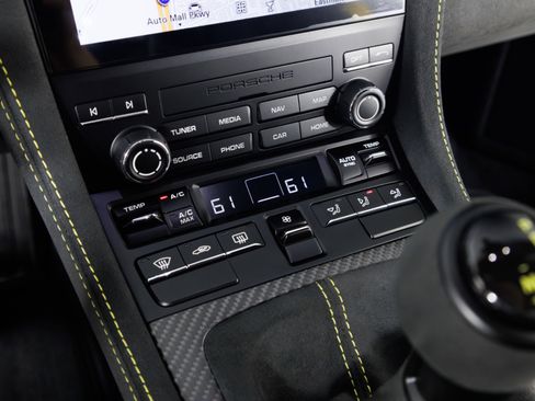 Used 2025 Porsche 718 Cayman GT4 RS image 27