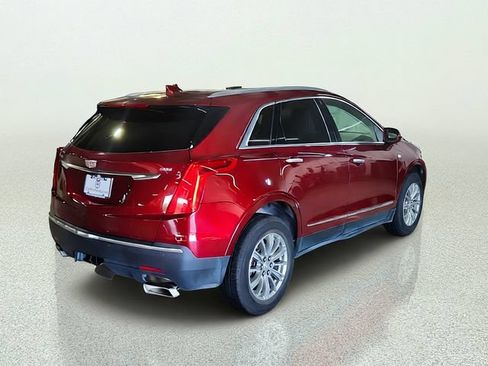 Used 2017 Cadillac XT5 Luxury FWD image 3