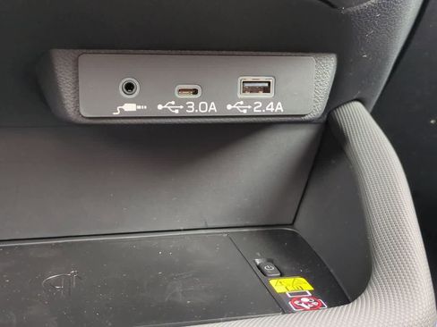 New 2026 Subaru Forester Premium image 30