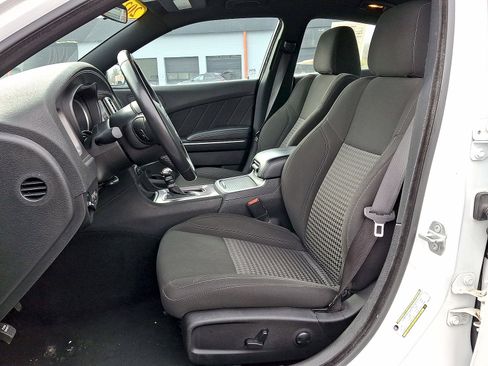 Used 2023 Dodge Charger SXT image 11