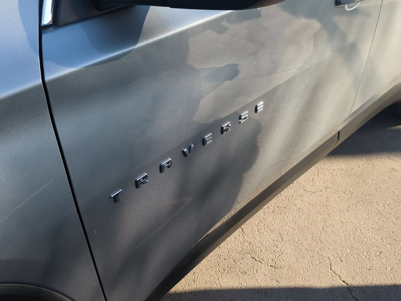 Used 2023 Chevrolet Traverse LT FWD image 30