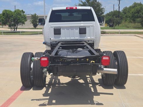 Used 2024 RAM 4500 Tradesman RWD image 4