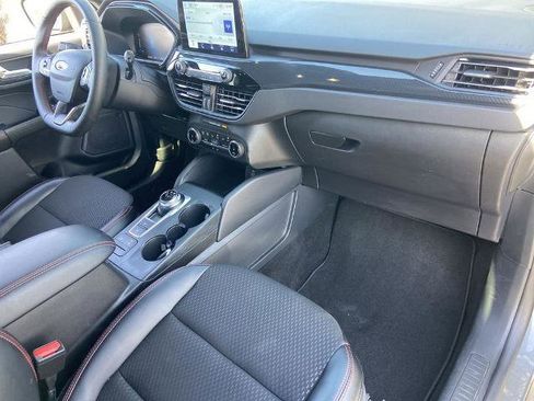 Used 2025 Ford Escape ST-Line image 24