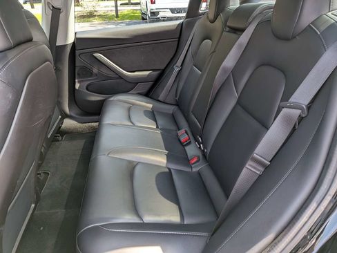 Used 2018 Tesla Model 3 Mid Range RWD image 14