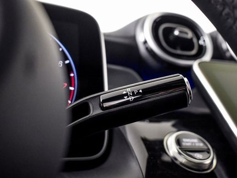 Certified 2025 Mercedes-Benz GLC 300 image 23