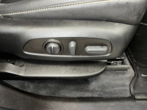 Certified 2023 Chevrolet Traverse LT w/ LPO, Floor Liner Package image 36