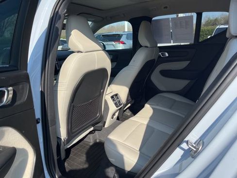 Used 2024 Volvo XC40 B5 Plus w/ Protection Package Premier image 16