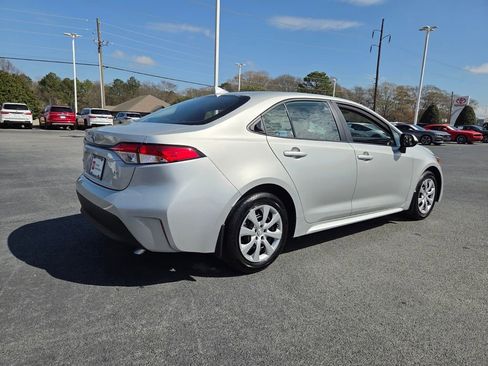 Certified 2025 Toyota Corolla LE image 11