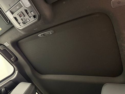 Certified 2025 Toyota 4Runner TRD Off-Road Premium image 18