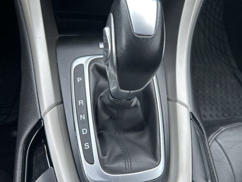 Used 2014 Ford Fusion SE w/ Equipment Group 202A image 17